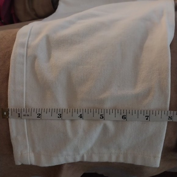 Liz Claiborne Off-White Denim Jeans | Size 16 - Picture 8 of 9
